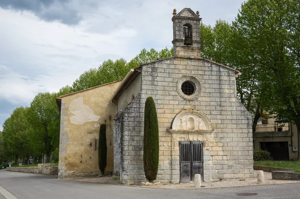 Старая каменная церковь — стоковое фото