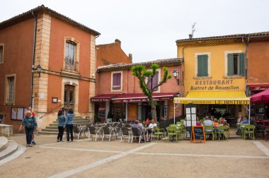 Köy Roussillon Provence