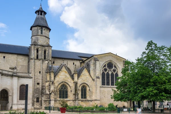 Saint-Seurin basilikan — Stockfoto