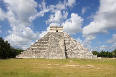 Chichen Itza Tüylü yılan piramitte