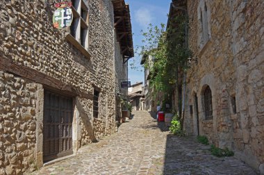 Perouges ortaçağ şehir