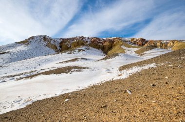 Kışın Altay dağlarında manzara, Sibirya, Rusya