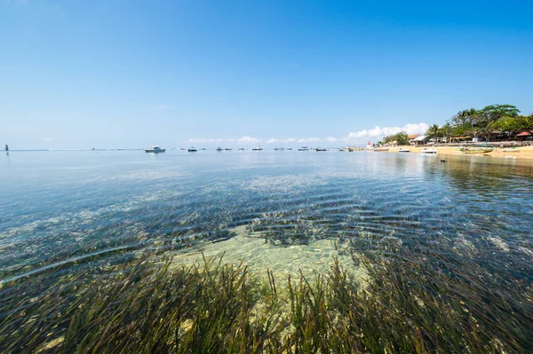 Die Küste Des Indischen Ozeans Auf Dem Ferienort Sanur Der — Stockfoto