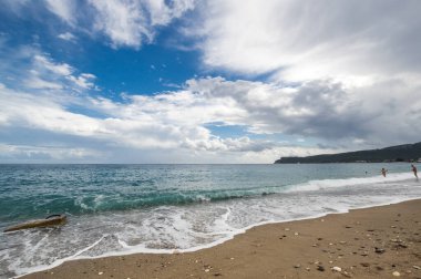Akdeniz kıyıları Kemer, Antalya ilinin sahil beldesi ve ilçesi Akdeniz kıyısında Türkiye kıyıları