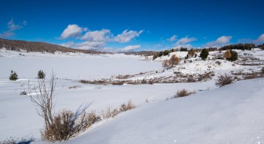 Altay 'daki Ulagan Dağları' nın kışın manzarası, Sibirya, Rusya