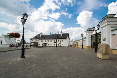 KAZAN, RUSSIA - 15 Temmuz 2018: Rusya 'nın Tataristan cumhuriyetinin başkenti Kazan Kremlin' deki eski binaların görüntüsü