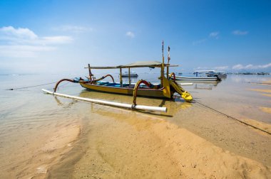 Hint Okyanusu kıyıları tatil beldesi Bali, Endonezya Sanur