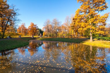 Tsarskoye Selo 'daki şehir parkı manzarası (Puşkin), Saint- Petersburg, Rusya