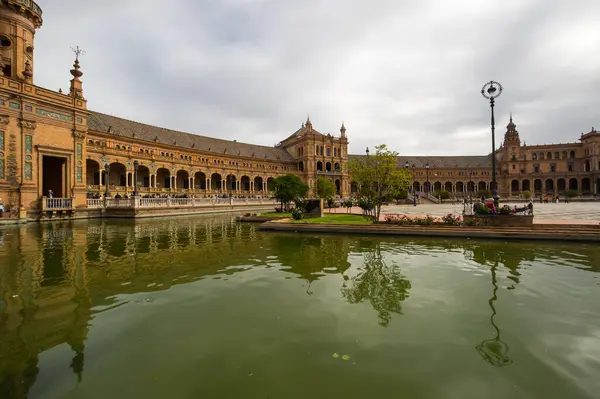 プラザ エスパーナ スペイン語 Plaza Espana スペイン セビリアのマリア ルイサ公園内にある広場である — ストック写真