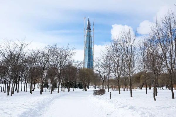 Saint-Petersburg parkı, Finlandiya Körfezi kıyısındaki Saint-Petersburg, Rusya