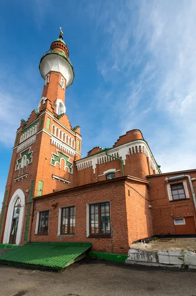 Slam Camii Nin Bininci Yıldönümü Kaban Gölü Nün Karşısındaki Cami — Stok fotoğraf