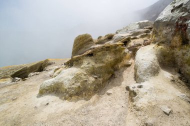 Doğu Java, Endonezya 'daki Ijen volkanının yamacı