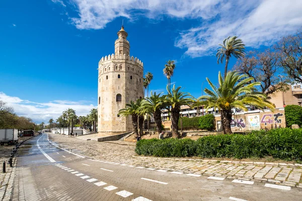 Seville Hiszpania Kwiecień 2019 Torre Del Oro Historyczna Wapienna Wieża — Zdjęcie stockowe