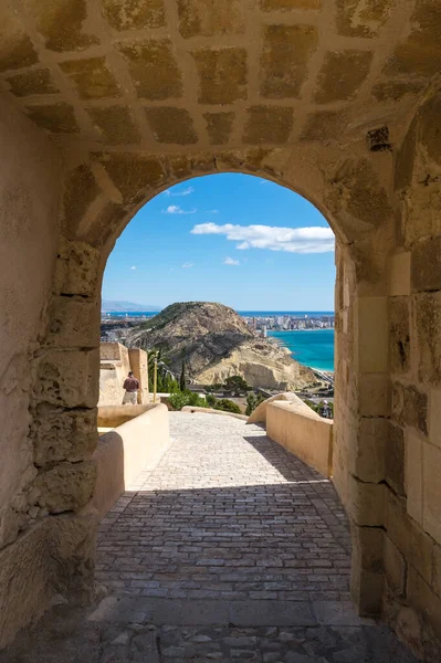 Santa Barbara Kalesi, İspanya 'nın Alicante şehrinde bir kaledir.