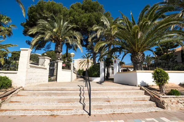 Torrevieja España Abril 2019 Vista Calle Largo Costa Del Mar — Foto de Stock