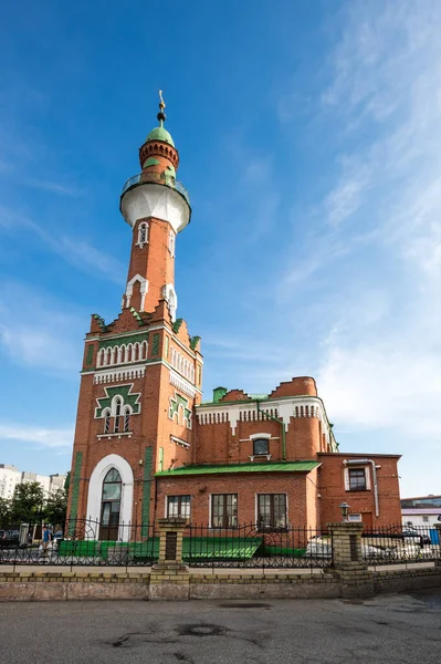 タタールスタン共和国カザン ロシア タタールスタン共和国 におけるイスラム モスク カバン湖を挟んでモスクとしても知られる の創立記念日 — ストック写真
