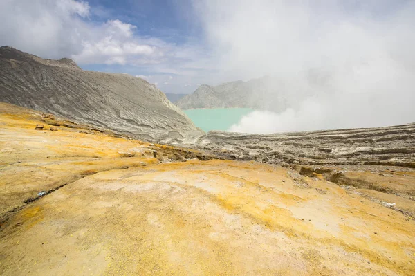 Vulcano Ijen Con Lago Cratere Acido Color Turchese Giava Est — Foto Stock