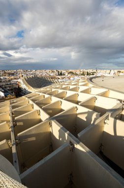Metropol Şemsiyesi, İspanya 'nın Seville şehrinde La Encarnacion Meydanı' nda bulunan ahşap bir yapıdır.