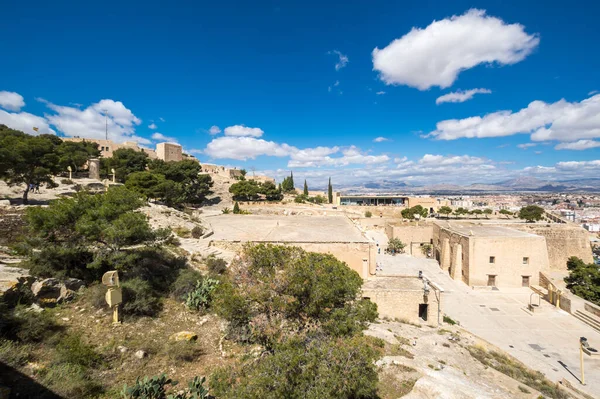 Santa Barbara Kalesi Spanya Nın Alicante Şehrinde Bir Kaledir — Stok fotoğraf