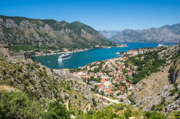 Blick Auf Die Bucht Von Kotor Und Die Stadt Montenegro — Stockfoto