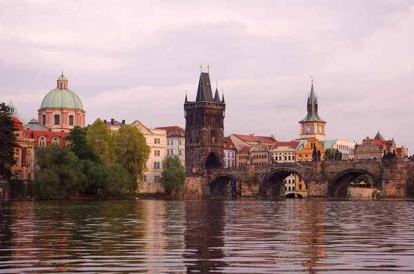 Stará Praha při západu slunce — Stock fotografie