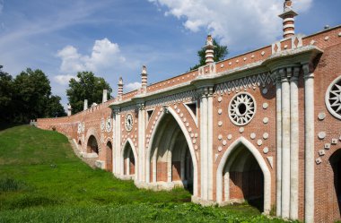 Tsatitsino Köprüsü