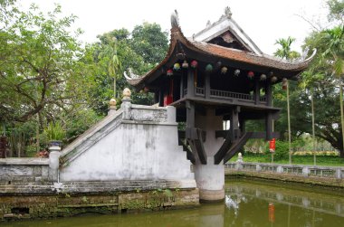 bir ayağı pagoda