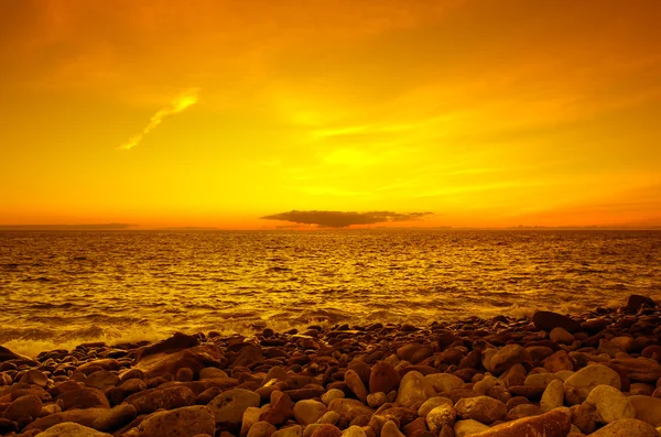 Sunset over the coast of Atlantic ocean — Stock Photo, Image