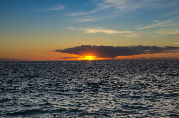 Tramonto sulla costa dell'Oceano Atlantico — Foto Stock