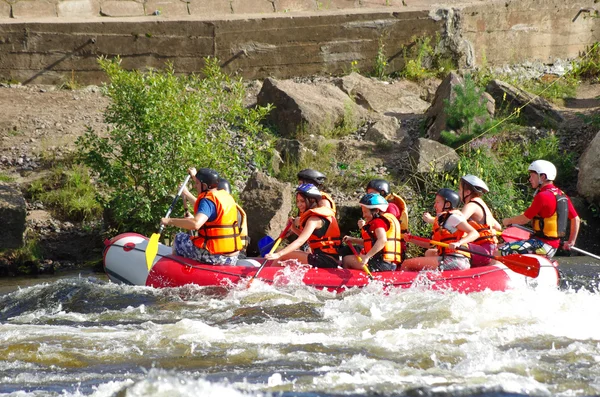 Whitewater rafting on the Vuoksi river — Stock Photo, Image