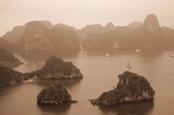 Baia di Halong, vietnam — Foto Stock