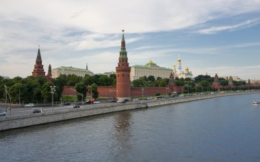 Moskova kremlin üzerinde göster