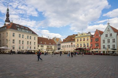 eski tallinn göster