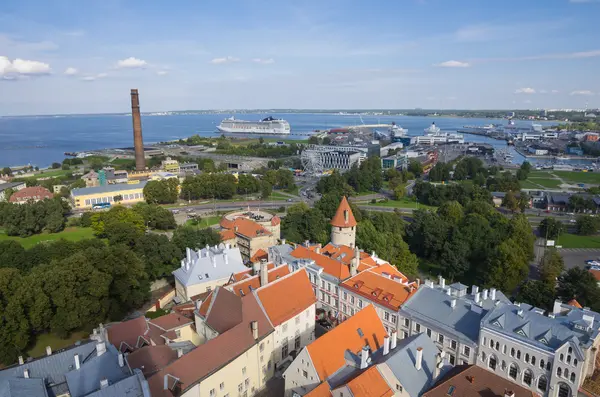Вид на старый Таллинн — стоковое фото