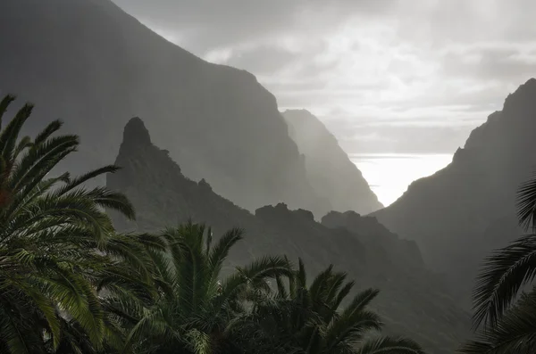 Paisagem montanhosa em Tenerife — Fotografia de Stock