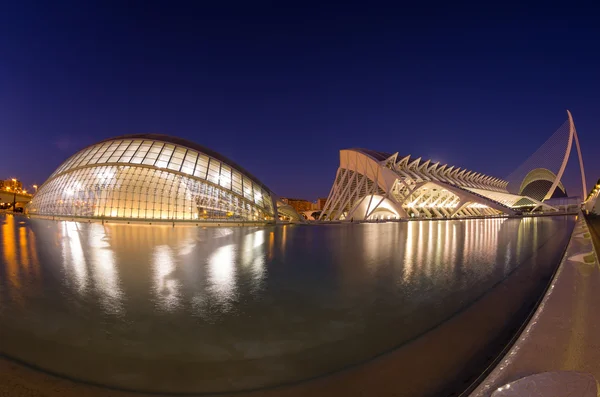 Cidade das artes e das ciências durante a noite — Fotografia de Stock