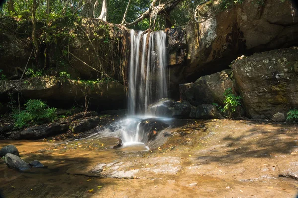 Waterfall at Kbal Spean — Stock Photo, Image