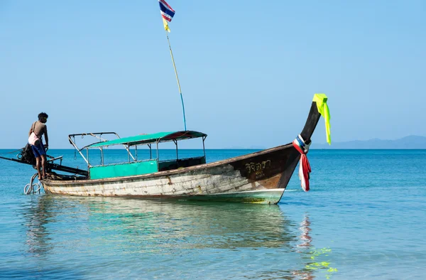 Tradisjonell thailandsk halebåt – stockfoto
