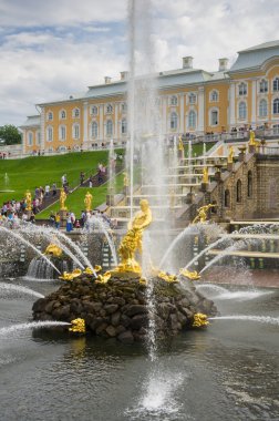 Grand Cascade Samson Çeşmesi