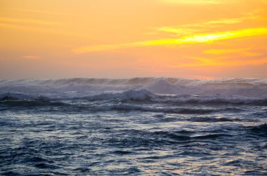 Atlantik Okyanusu kıyısında