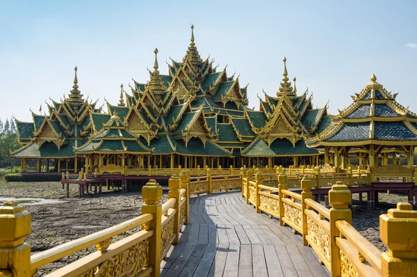 Templo budista en Tailandia —  Fotos de Stock