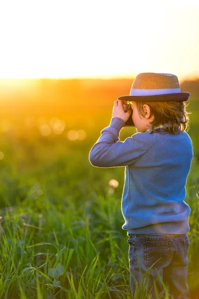 Fotograf med en kamera — Stockfoto