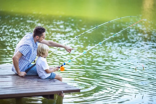 Pesca en el lago Imagen De Stock