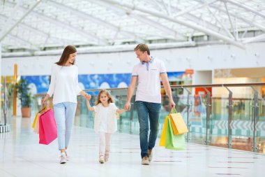 bir çocuğu olan aileler