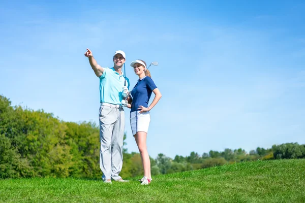 Smiling couple outdoors — Stock Photo, Image