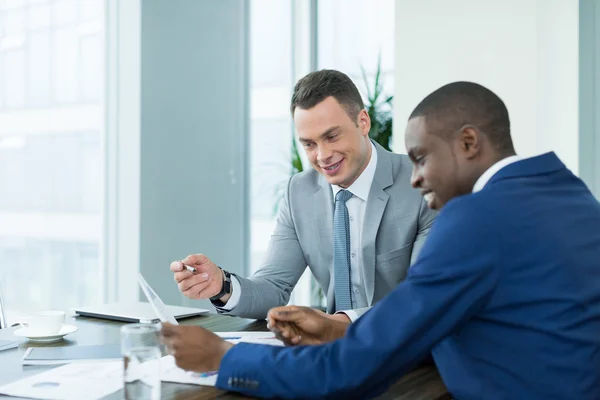 Jungunternehmer im Amt — Stockfoto