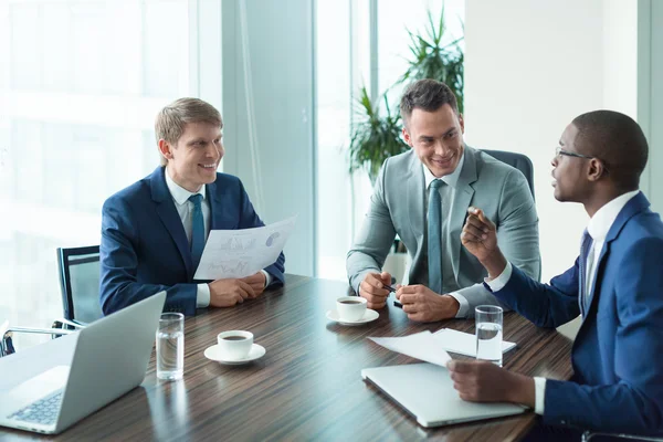 Gente de negocios en la oficina Imagen de stock