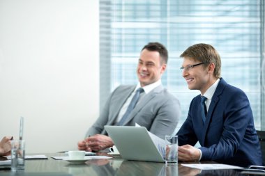 Profesyonel insanlar kapalı