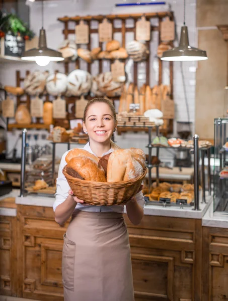 Inhaber in Bäckerei — Stockfoto