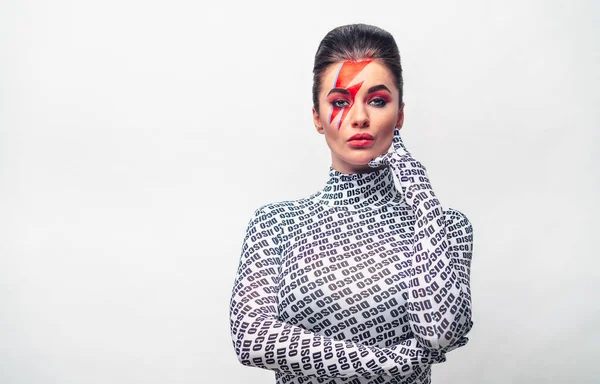 Chica Joven Con Maquillaje Sobre Fondo Blanco —  Fotos de Stock